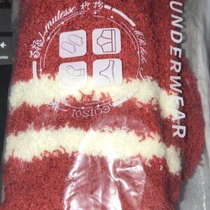 Soft & cool underwear socks